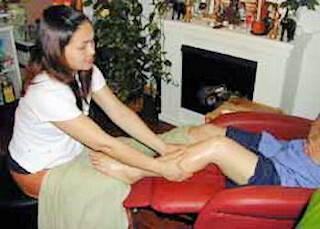 Traditionele Thaise Voetmassage-2 bij Chokdee Massage in Alkmaar Traditionele Thaise Voetmassage-2 bij Chokdee Massage in Alkmaar